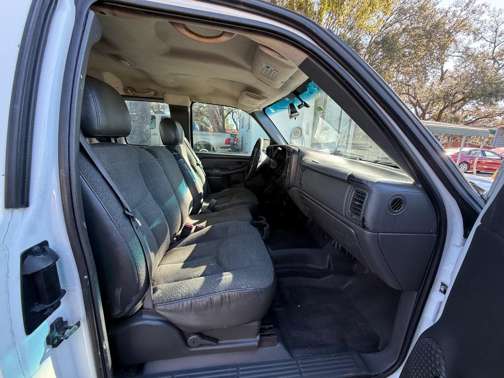 2003 Chevrolet Silverado - $2,800