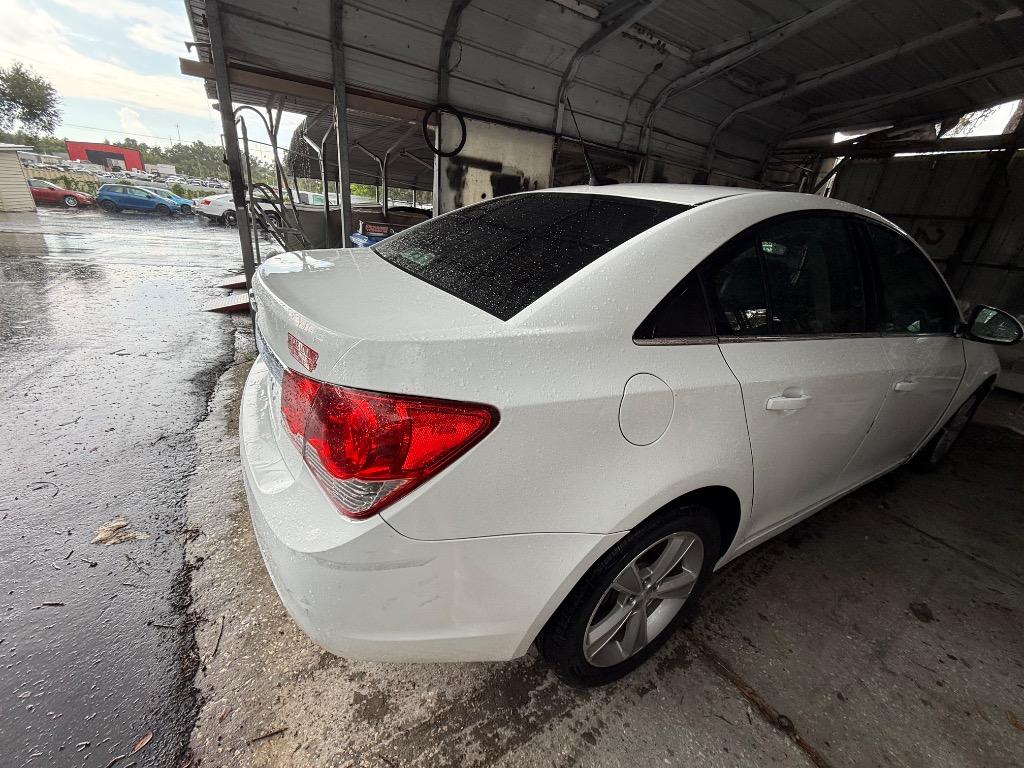 2013 Chevrolet Cruze - $2,800