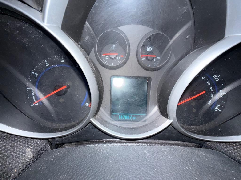 2013 Chevrolet Cruze - $2,800
