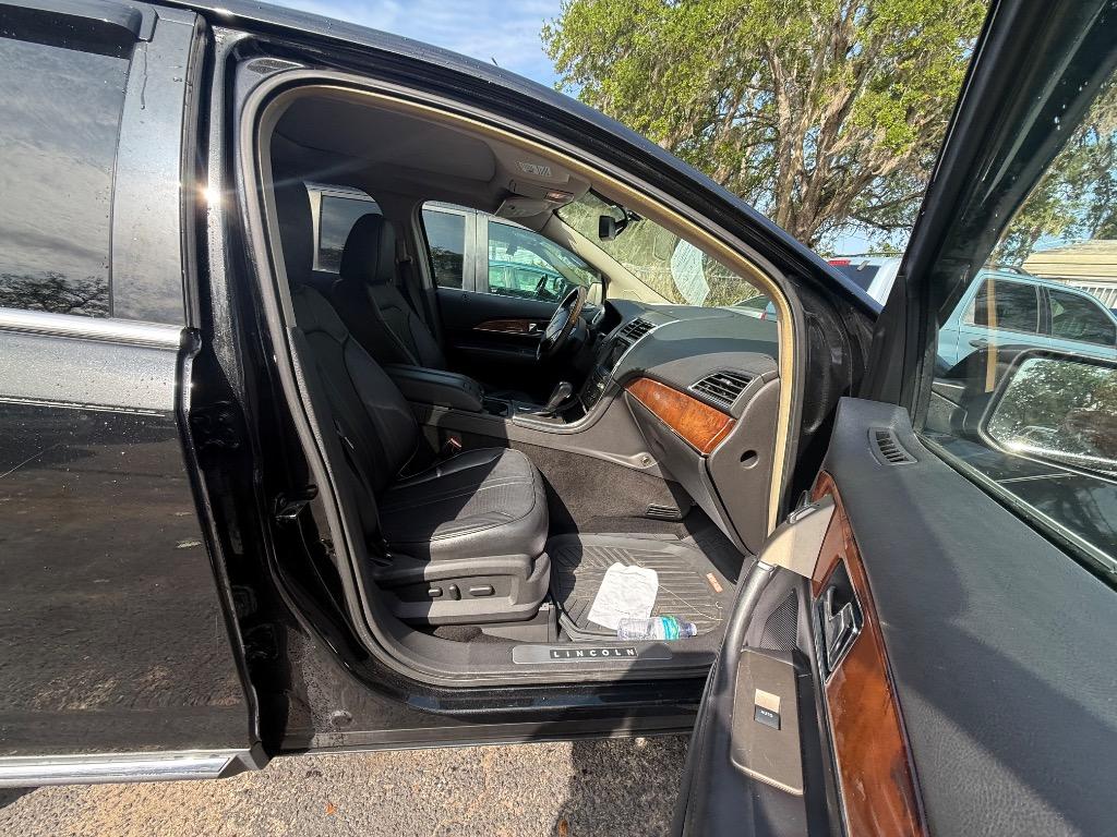 2011 Lincoln MKX - $5,950