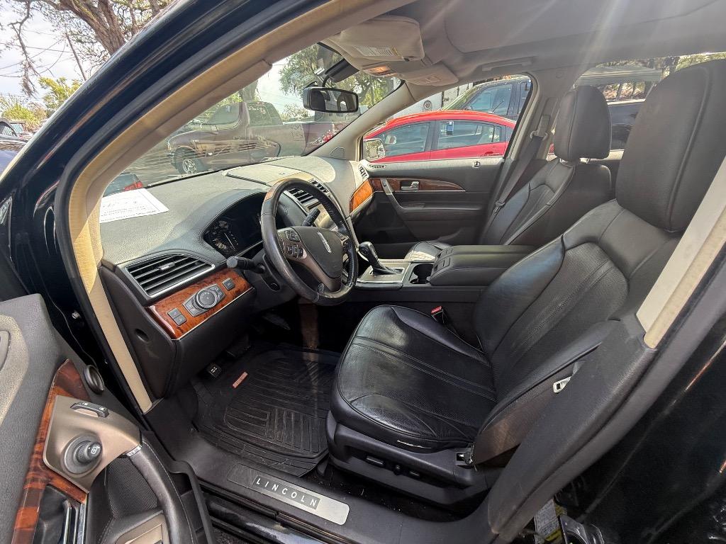 2011 Lincoln MKX - $5,950