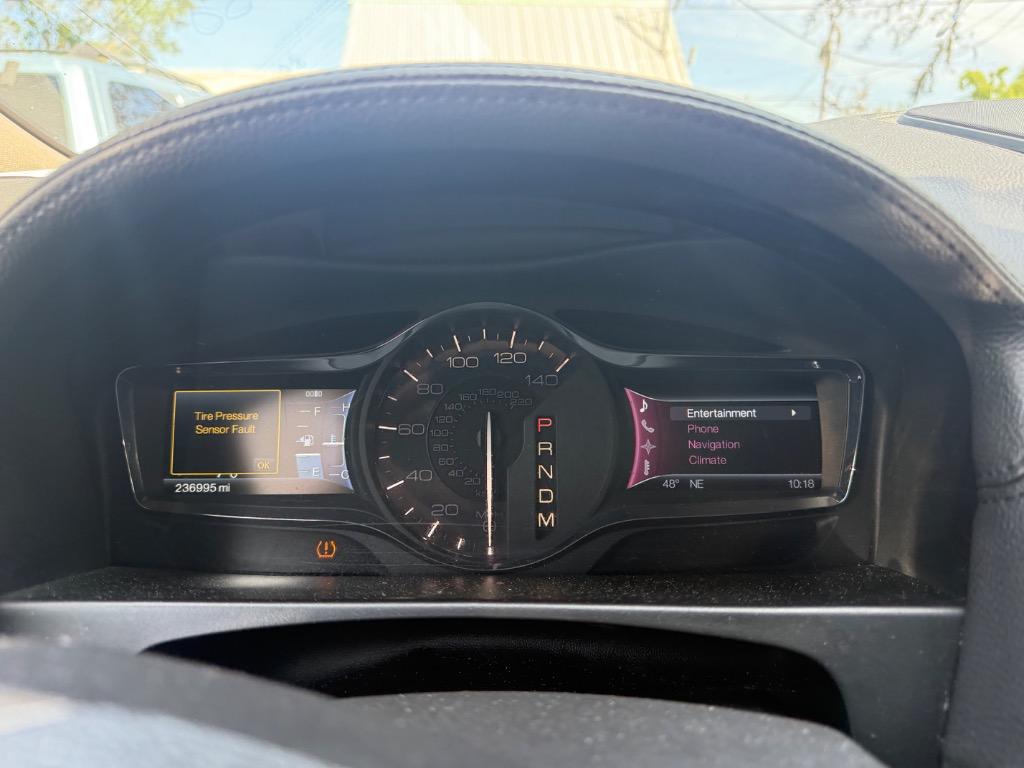 2011 Lincoln MKX - $5,950