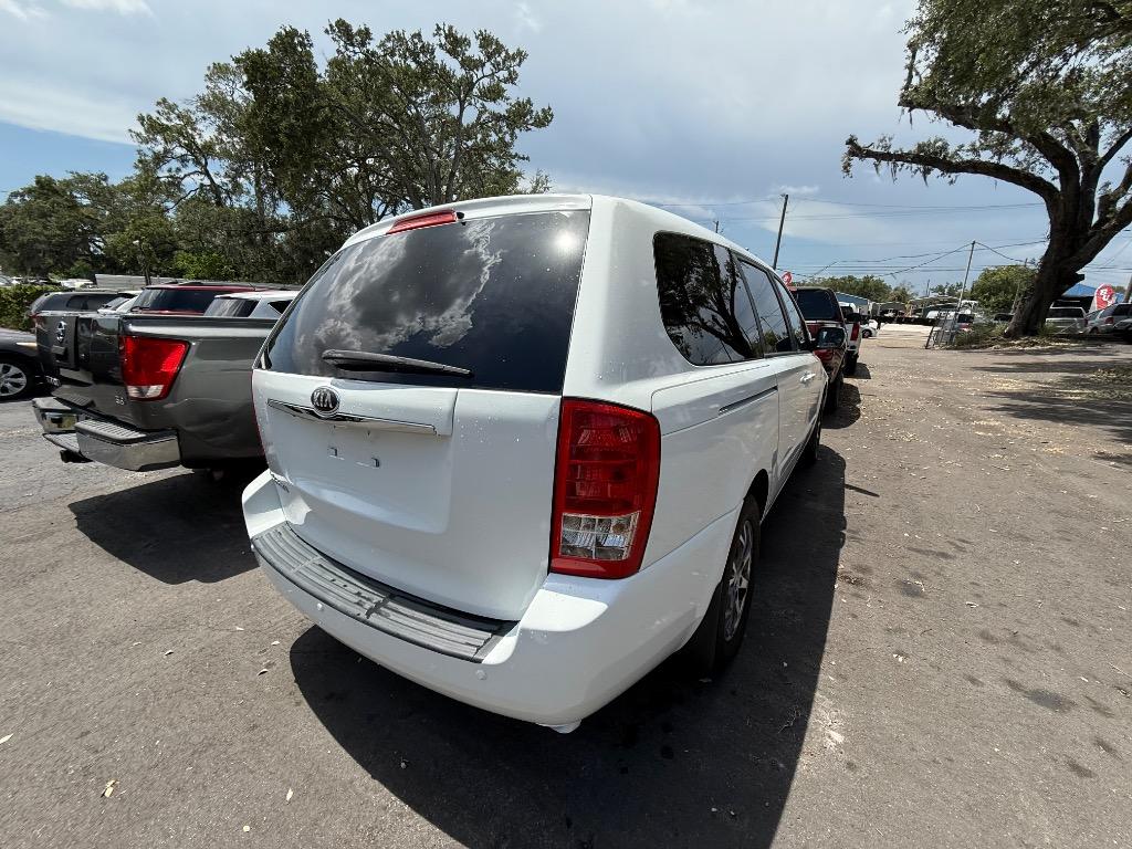 2014 Kia Sedona - $6,500