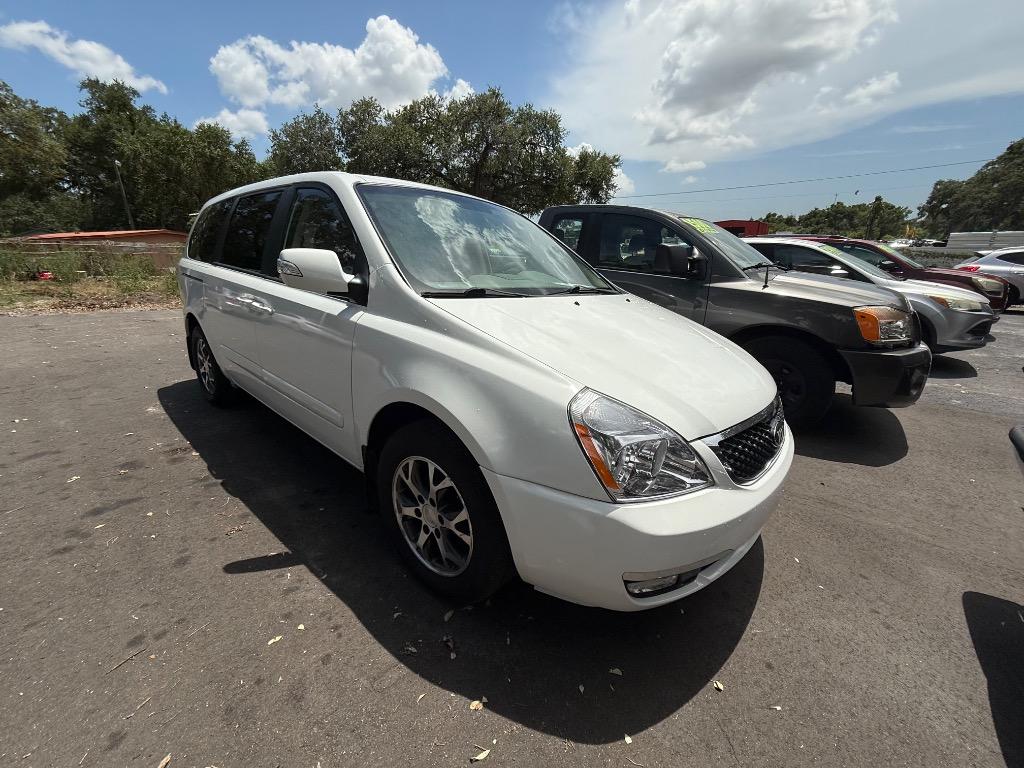 2014 Kia Sedona - $6,500