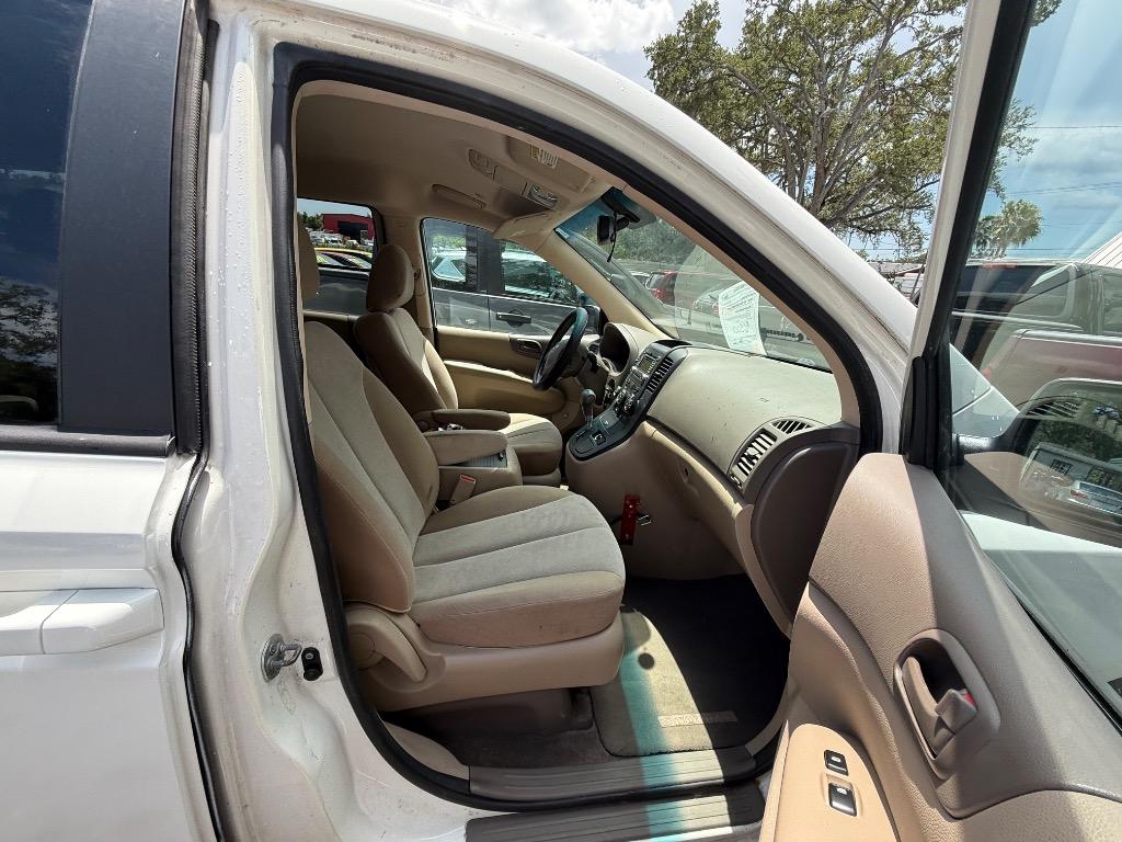 2014 Kia Sedona - $6,500