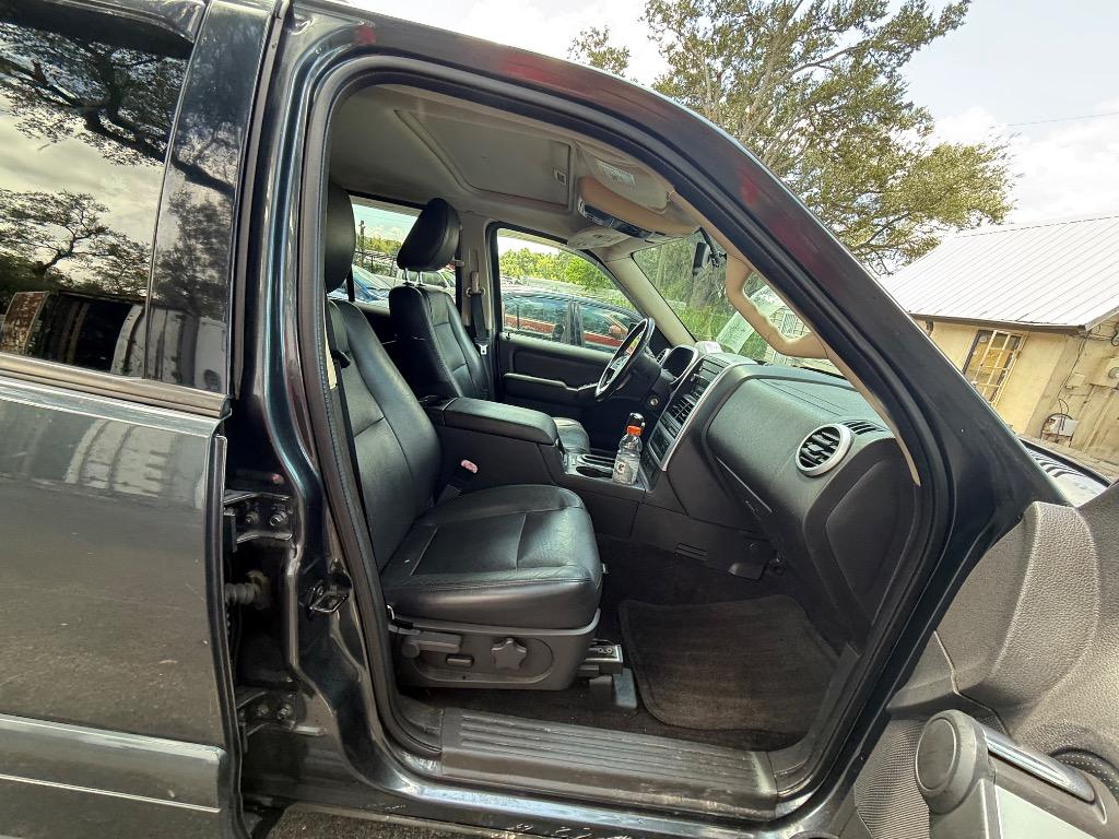 2010 Mercury Mountaineer - $4,950