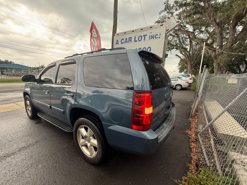 2009 Chevrolet Tahoe - $10,500