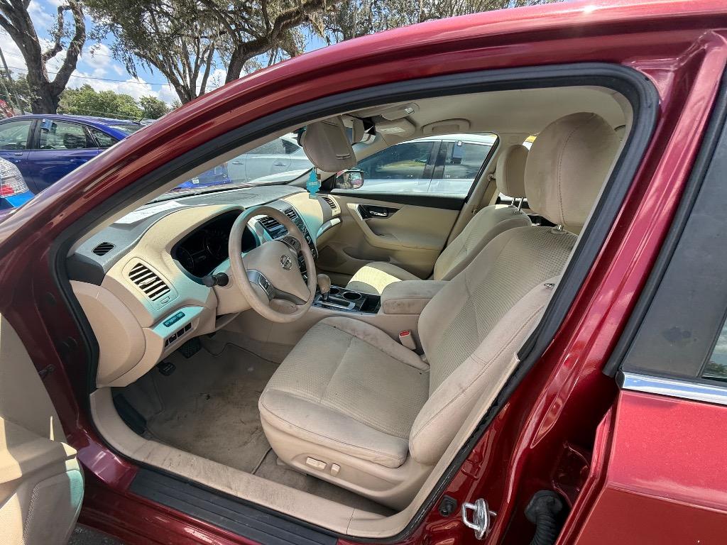 2014 Nissan Altima - $5,800