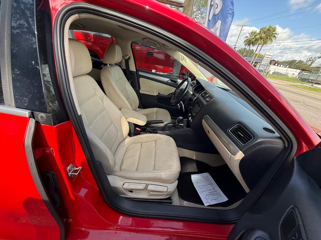 2015 Volkswagen Jetta - $3,000