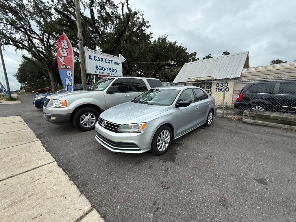 2015 Volkswagen Jetta - $5,950