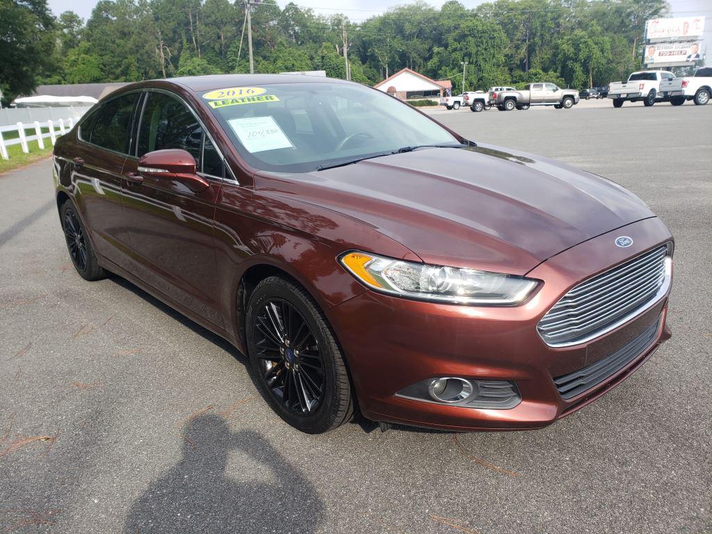 The 2016 Ford Fusion  photos