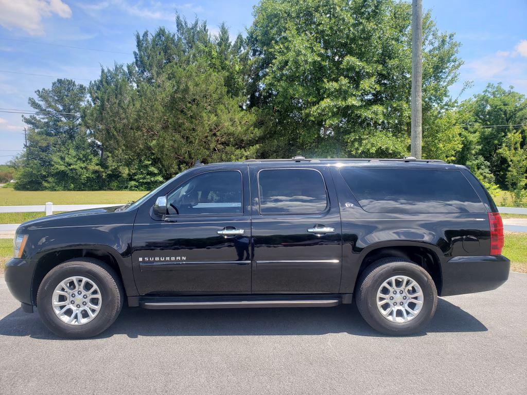 2008 Chevrolet Suburban LT 1500 photo