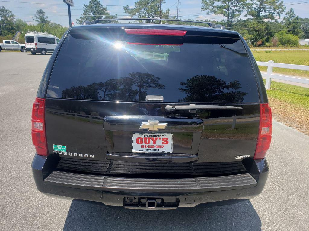 2008 Chevrolet Suburban LT 1500 photo