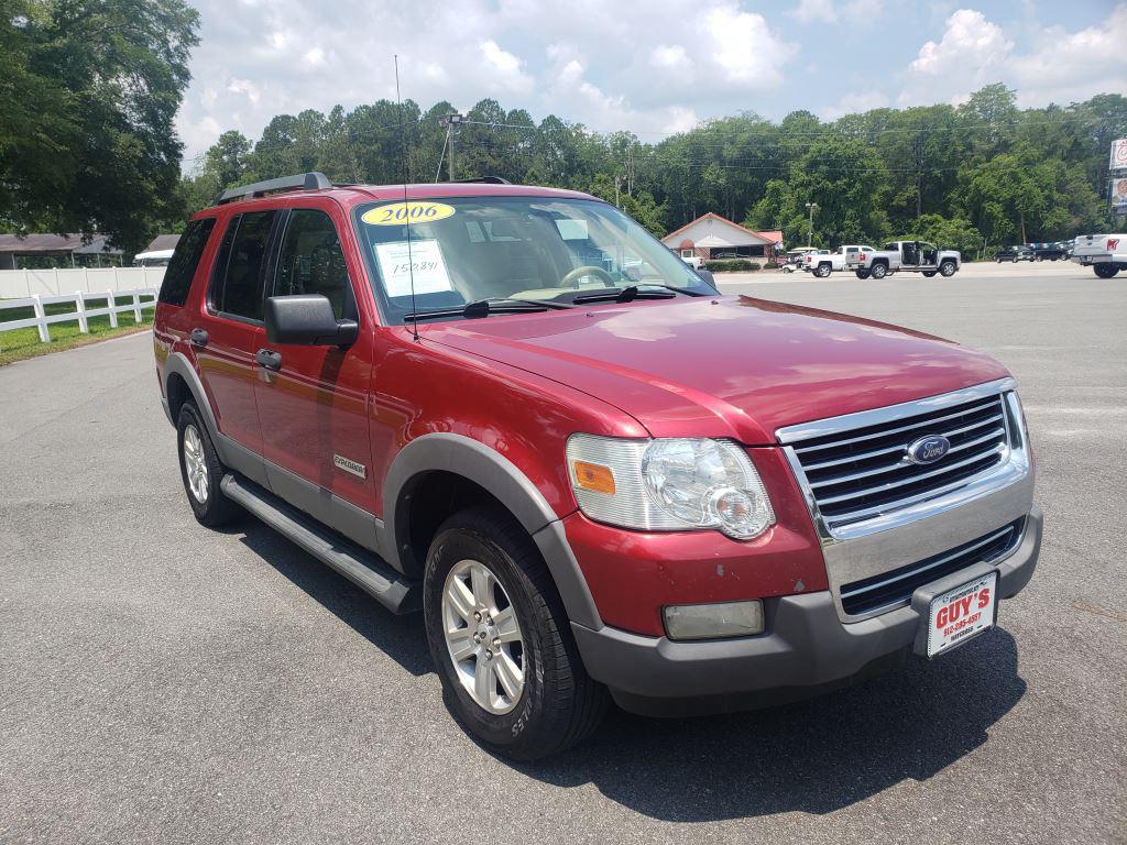 The 2006 Ford Explorer XLT photos