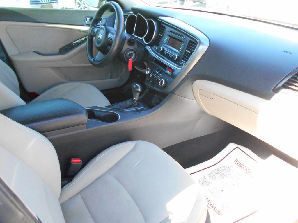 2015 Kia Optima - $8,900
