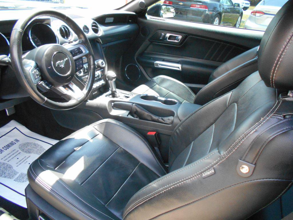 2017 Ford Mustang - $17,990