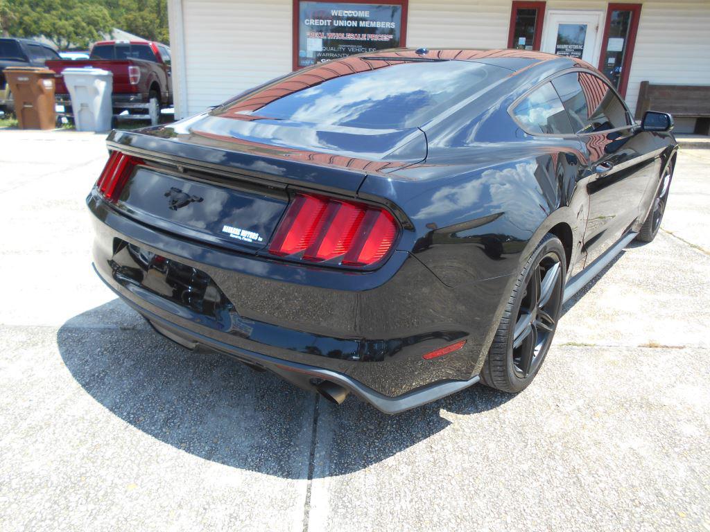 2017 Ford Mustang - $17,990