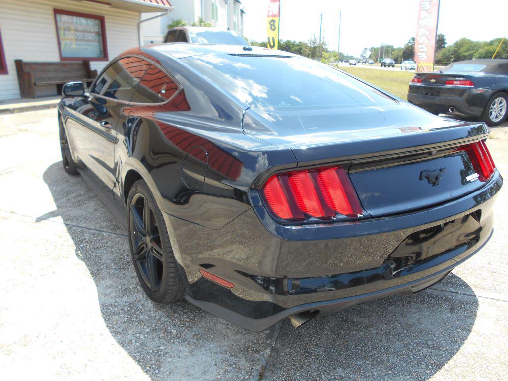 2017 Ford Mustang - $17,990
