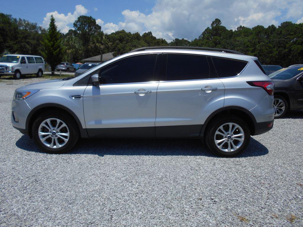 2018 Ford Escape - $10,990