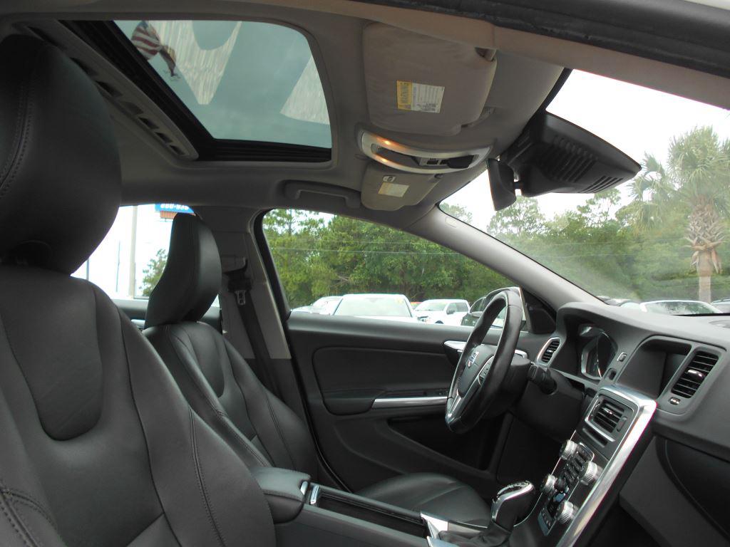 2015 Volvo S60 - $11,500