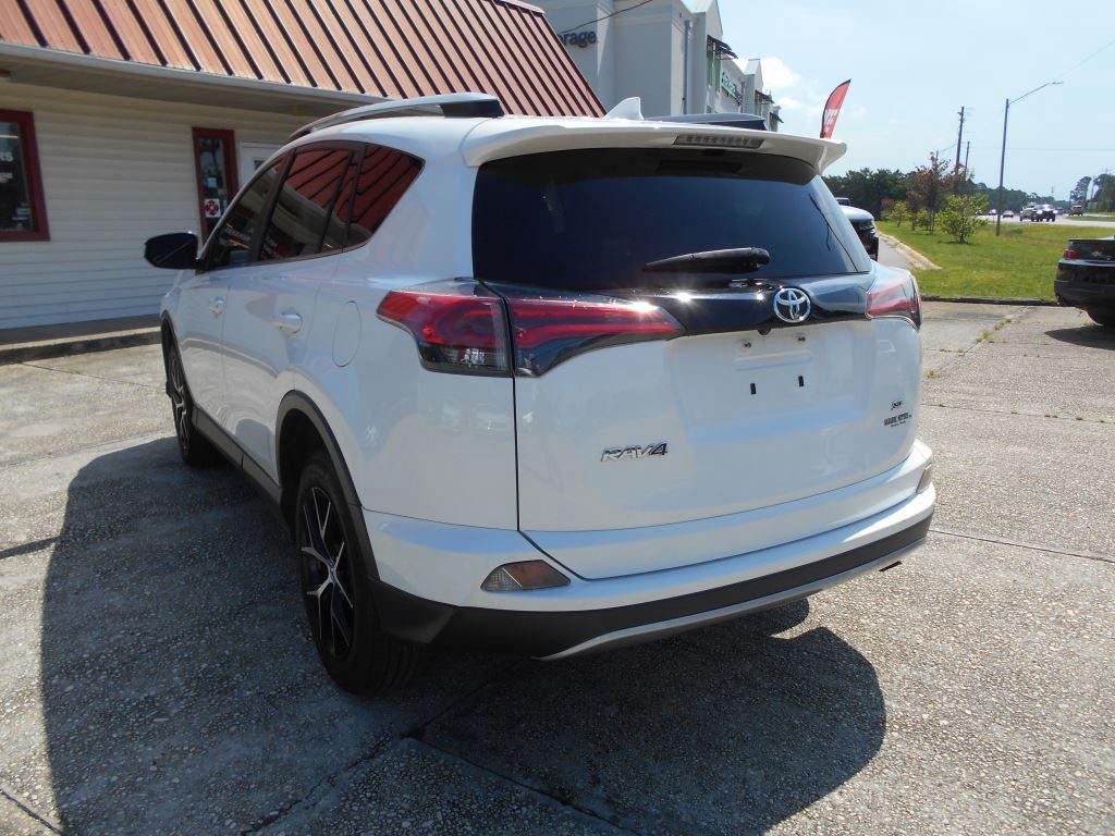 2018 Toyota RAV4 - $14,500