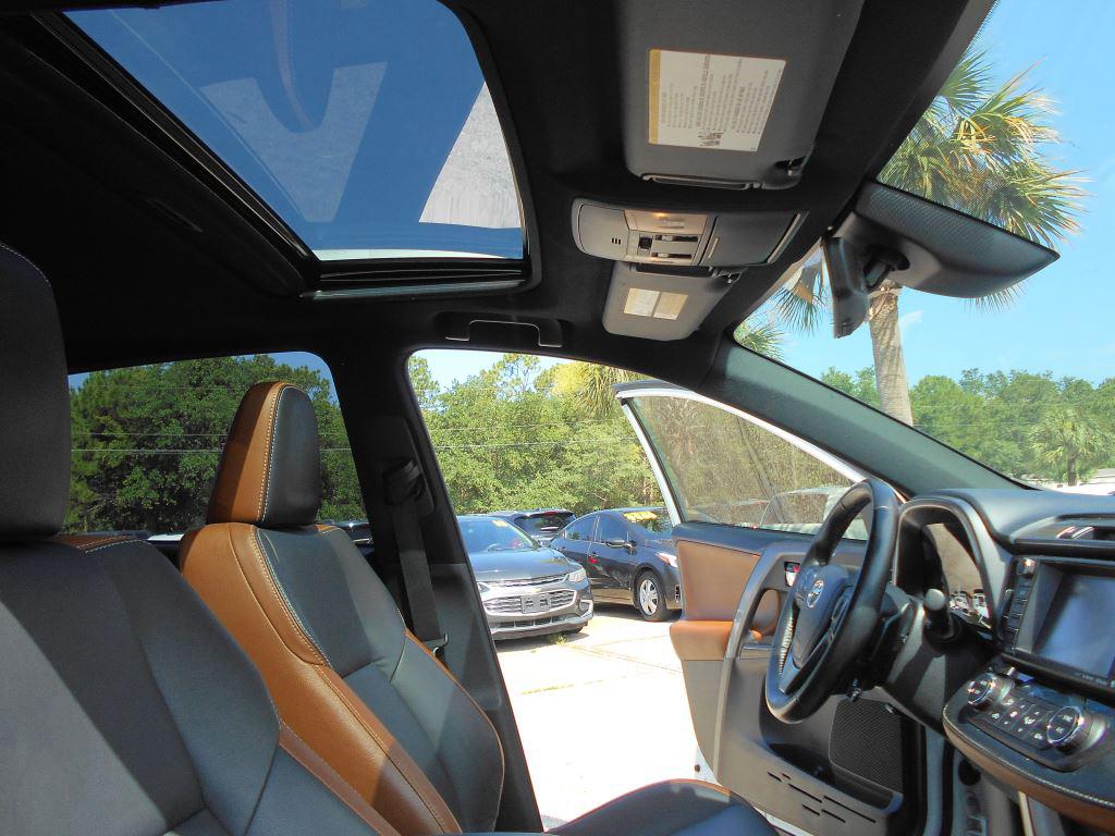 2018 Toyota RAV4 - $14,500