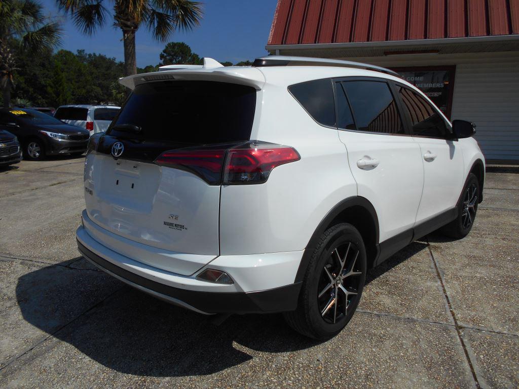 2018 Toyota RAV4 - $14,500