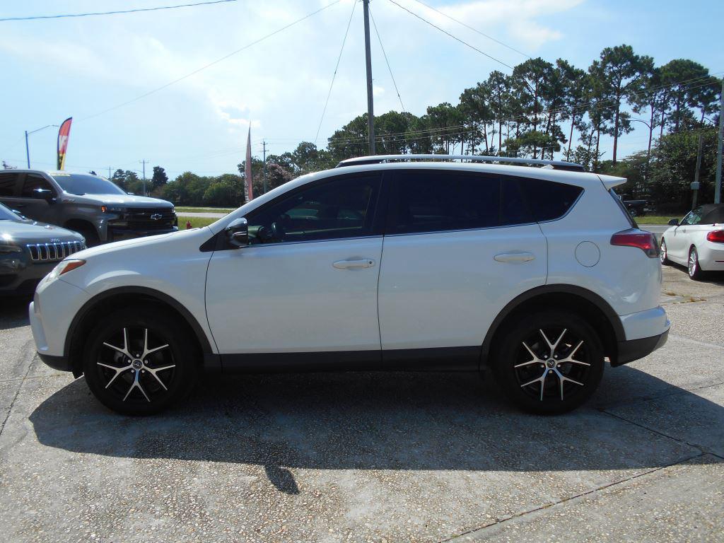 2018 Toyota RAV4 - $14,500