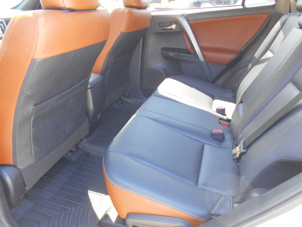 2018 Toyota RAV4 - $14,500
