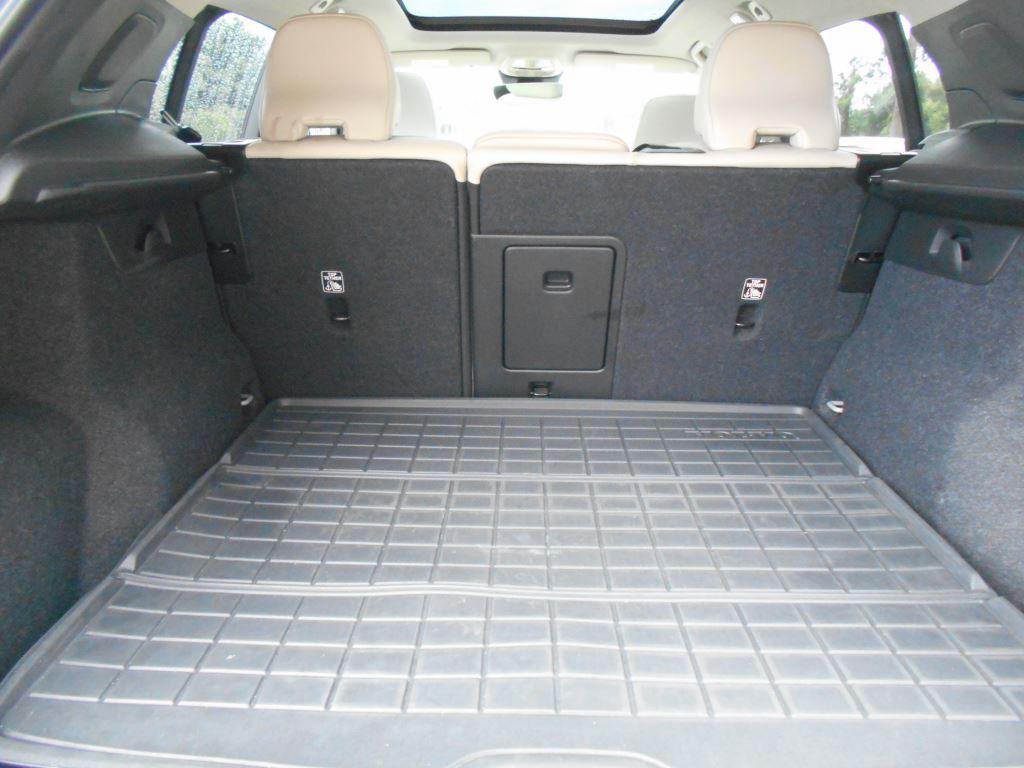 2024 Volvo XC40 - $23,990