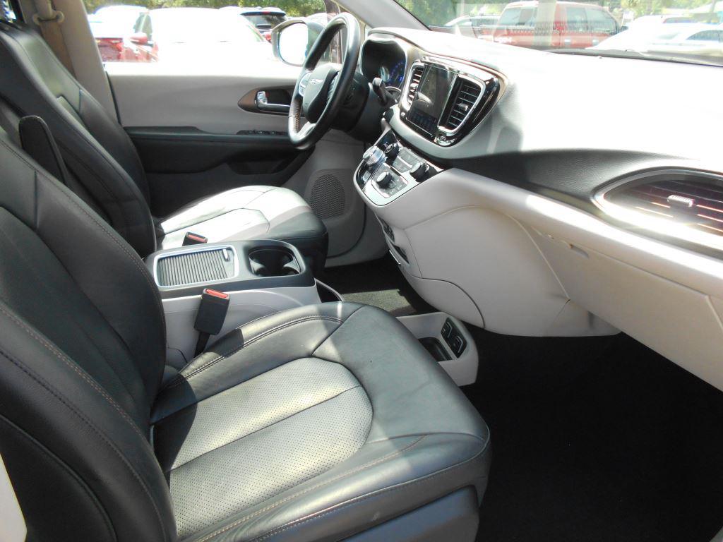 2019 Chrysler Pacifica - $14,500
