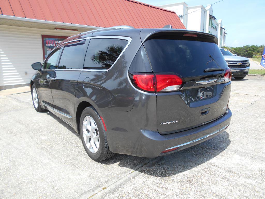 2019 Chrysler Pacifica - $14,500