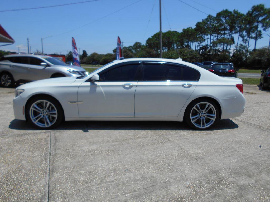 2012 BMW 7 Series - $11,500