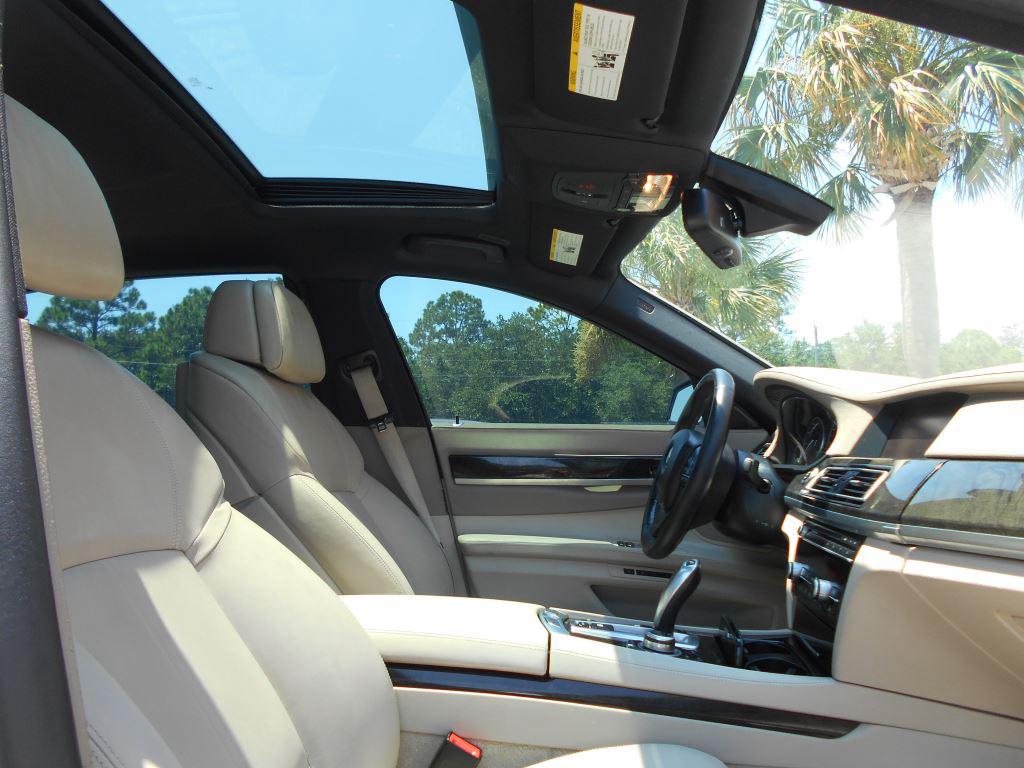 2012 BMW 7 Series - $11,500