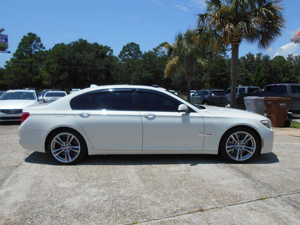 2012 BMW 7 Series - $11,500