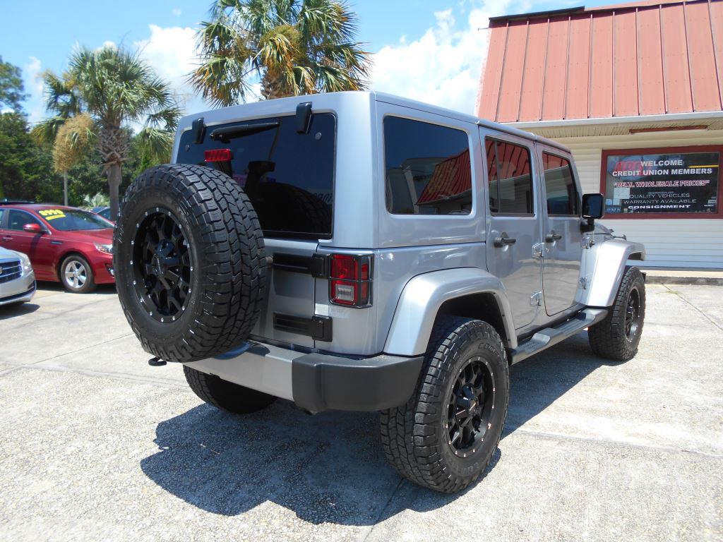 2016 Jeep Wrangler - $18,500