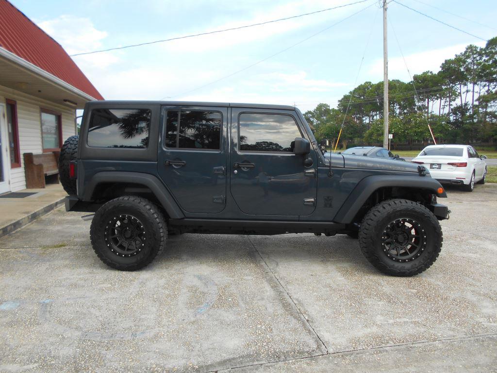 2017 Jeep Wrangler - $19,800
