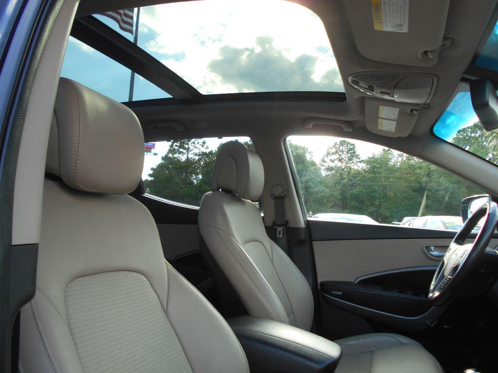2015 Hyundai Santa Fe Sport - $10,800