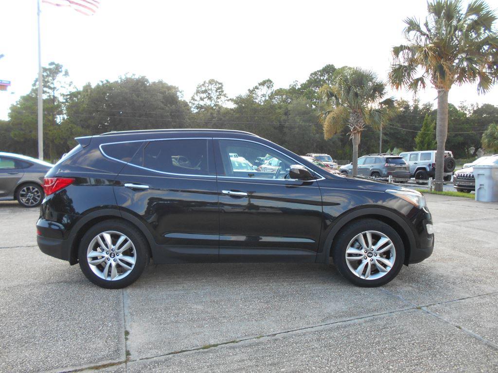 2015 Hyundai Santa Fe Sport - $10,800