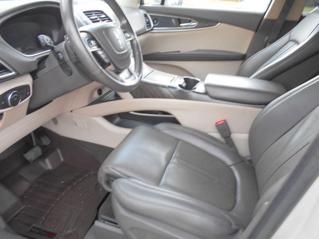 2019 Lincoln Nautilus - $18,500