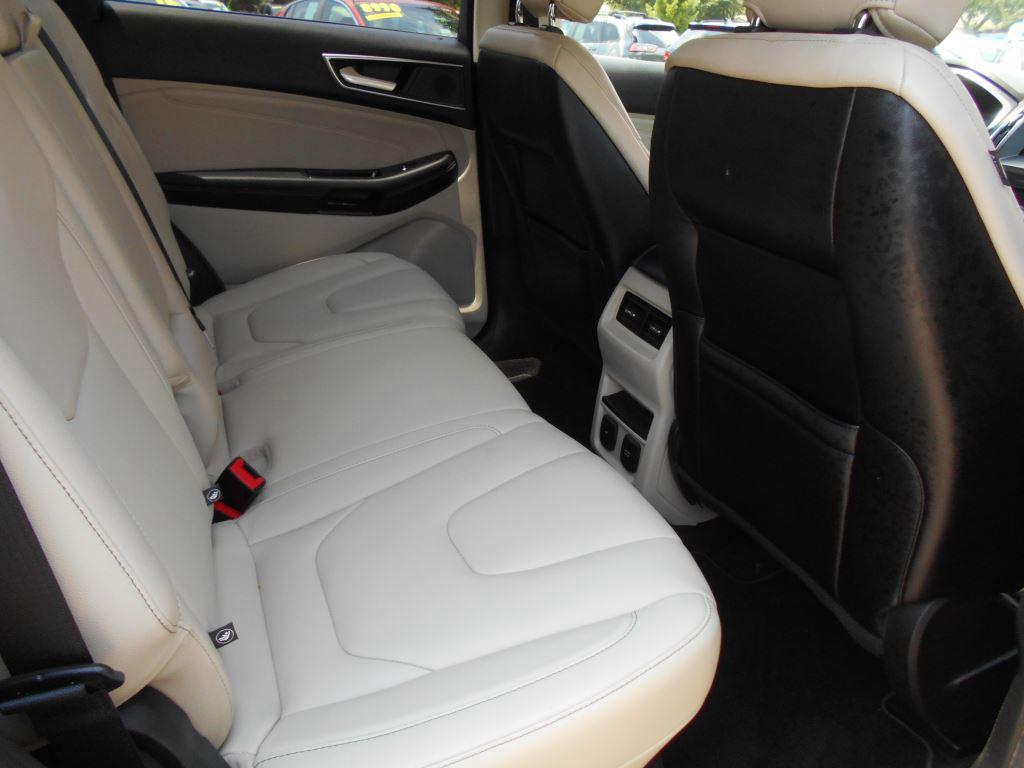 2019 Ford Edge - $17,800