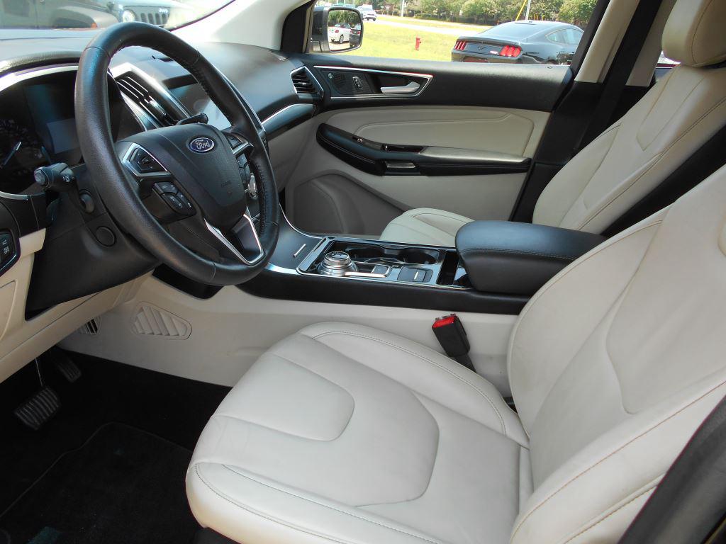 2019 Ford Edge - $17,800