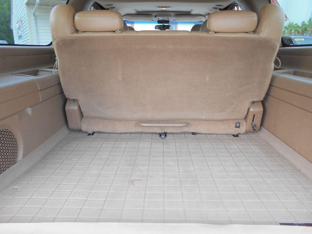 2000 Chevrolet Suburban - $9,800