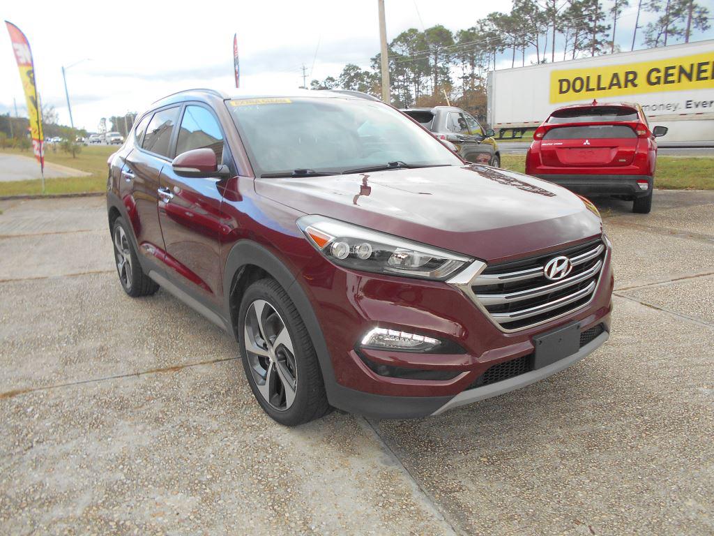 2017 Hyundai Tucson - $11,990