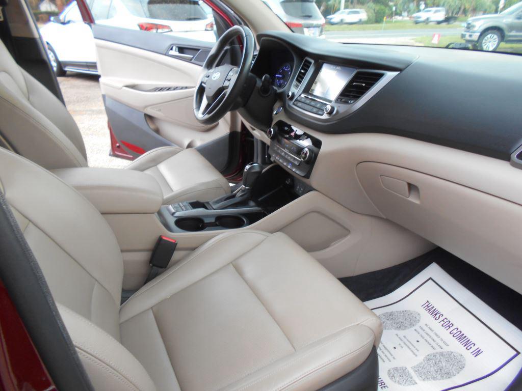 2017 Hyundai Tucson - $11,990