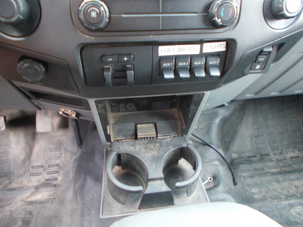 2012 Ford F-550 - $21,000