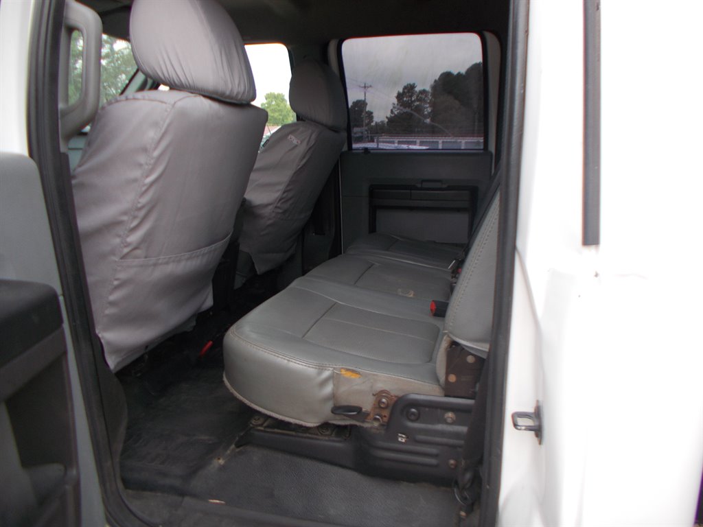 2012 Ford F-550 - $21,000