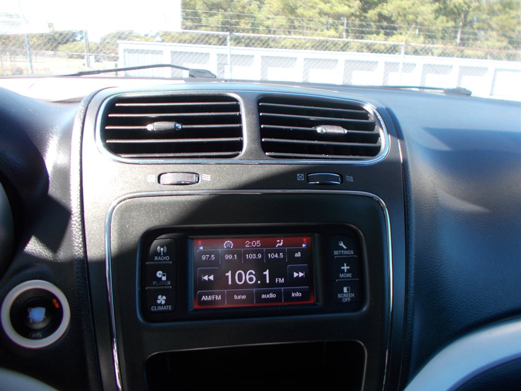 2017 Dodge Journey - $10,500