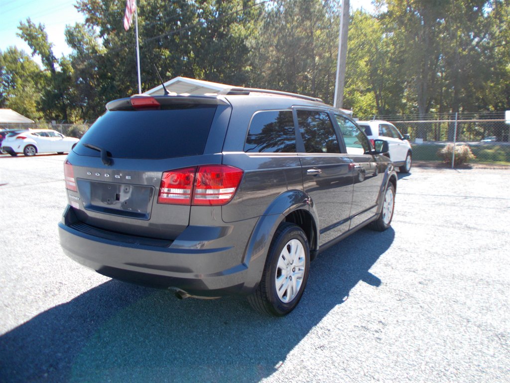 2017 Dodge Journey - $10,500