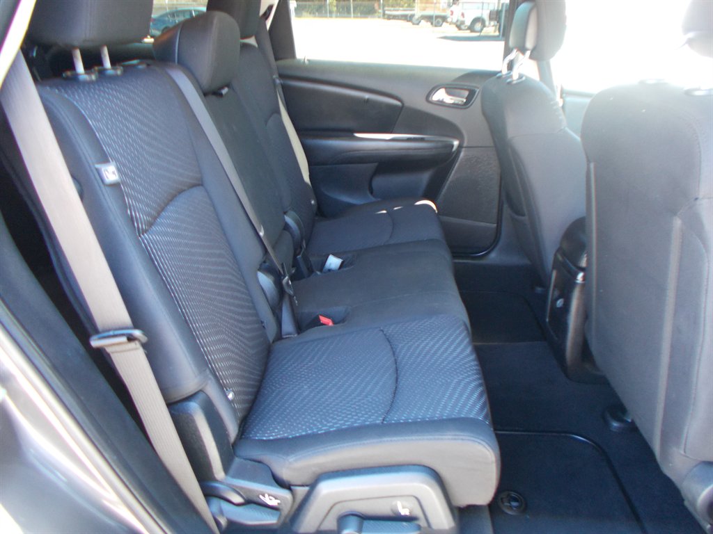 2017 Dodge Journey - $10,500
